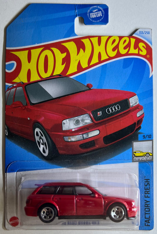 Hot Wheels Audi RS2 Avant